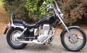 Suzuki Boulevard S40